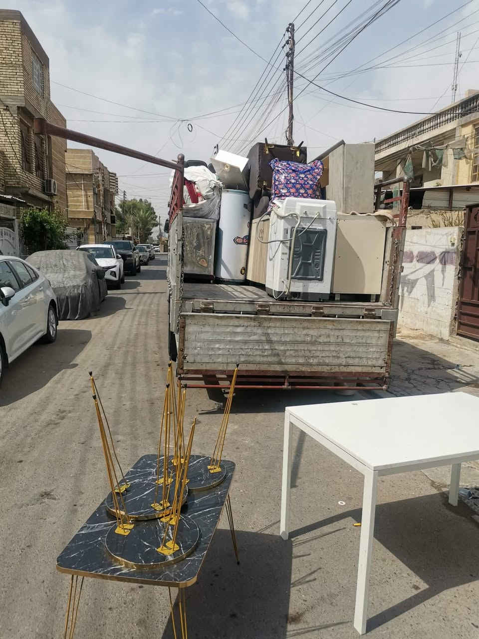 نقل اثاث داخل بغداد وخارج بغداد
يوجد كادر عمل متخصص بنقل الأثاث 

يوجد سيارة كبيرة وصغيرة 

الرقم   ***********     ***********   ابو علي
