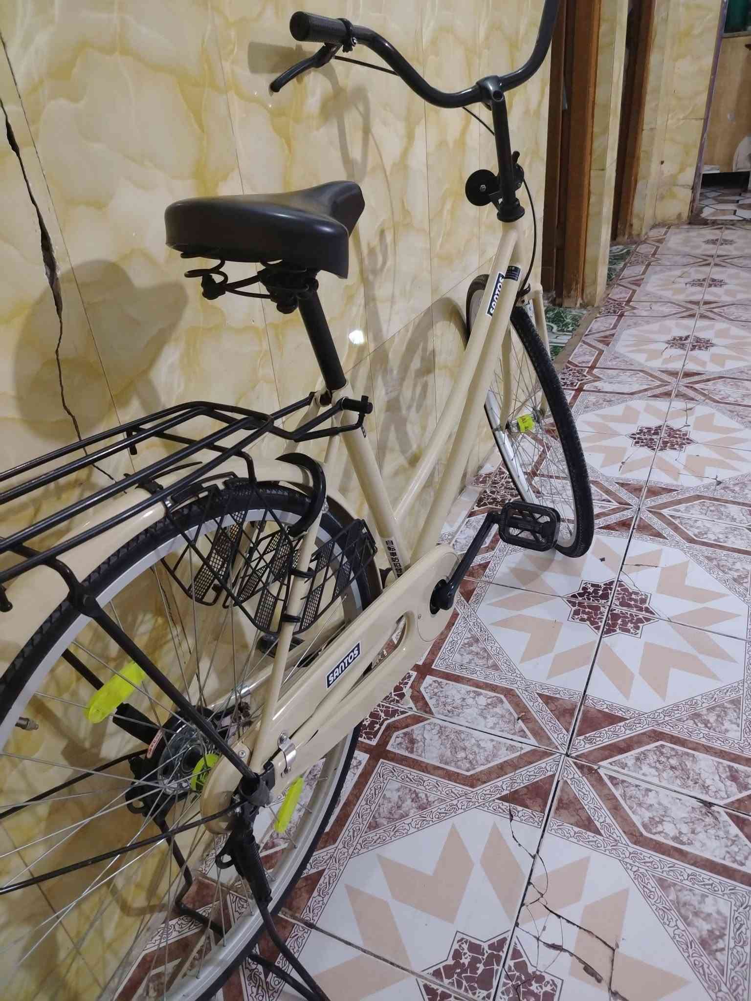 بايسكل • حالة ممتازة • قابل للتفاوض
