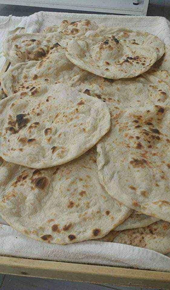 خبزبيت  6 بالف  وإذا طحين منك 8 بالف  مكاني الدوره زراعي نسائم نخيل مقابيل شارع ابو طياره يوجد خدمه توصيل والرزق على الله 

وهذا رقم تلفوني 
***********
