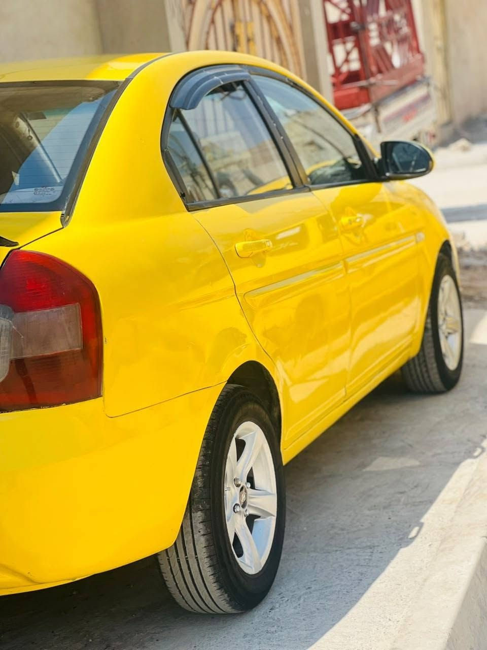 اكسن للبيع موديل 2010
رقم نينوى دولي
هيئه وغرامات صفر
اني الشرعي 
تبريد شغال
ضرر بل دوسه وباب السايق مبدل اصلي محرك بدايت صرف كابون بانزين  موجود  
السعر 93وبيها مجال 
 
الاتصال ***********
بي واتساب
