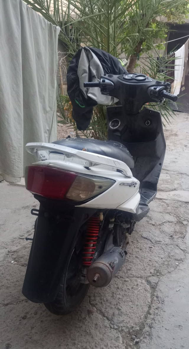 سكنس فحل كابريتر للبيع.
ما بيها اي نقص فقط الكفر الامامي والدواسه الجوه
يحتاج له شويه ترتيب مكاني الزعفرانية سعر خاص
***********
