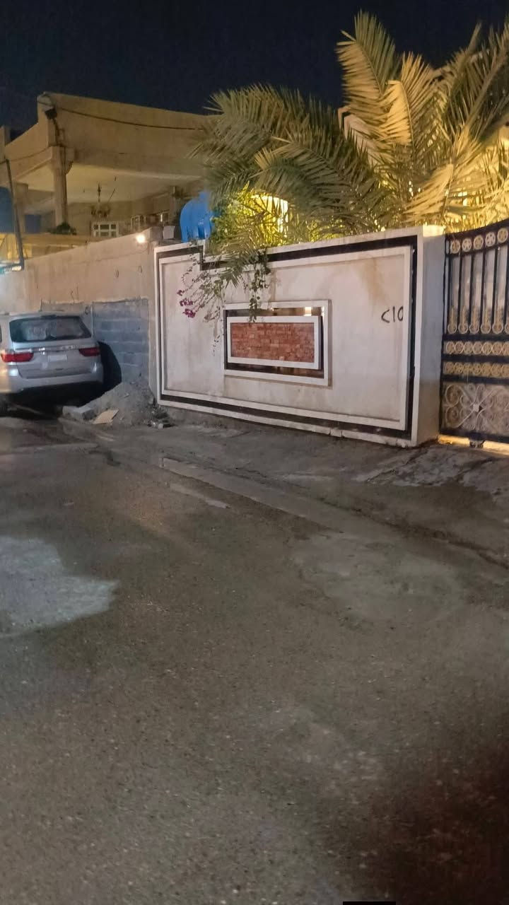 سلام عليكم دار للبيع ٢٠٠متر سند اصفر على قناة فرع مقابيل الجسر الجديد مال لقناة بيت جاهز ونضيف غرفتين نوم واستقبال وكراج وحديقه ومطبخ وفوك غرفه صغيره
للاستفسار اتصال على الرقم 
***********
سلام عليكم دار للبيع ٢٠٠متر سند اصفر على قناة فرع مقابيل الجسر الجديد مال لقناة بيت جاهز ونضيف غرفتين نوم واستقبال وكراج وحديقه ومطبخ وفوك غرفه صغيره
