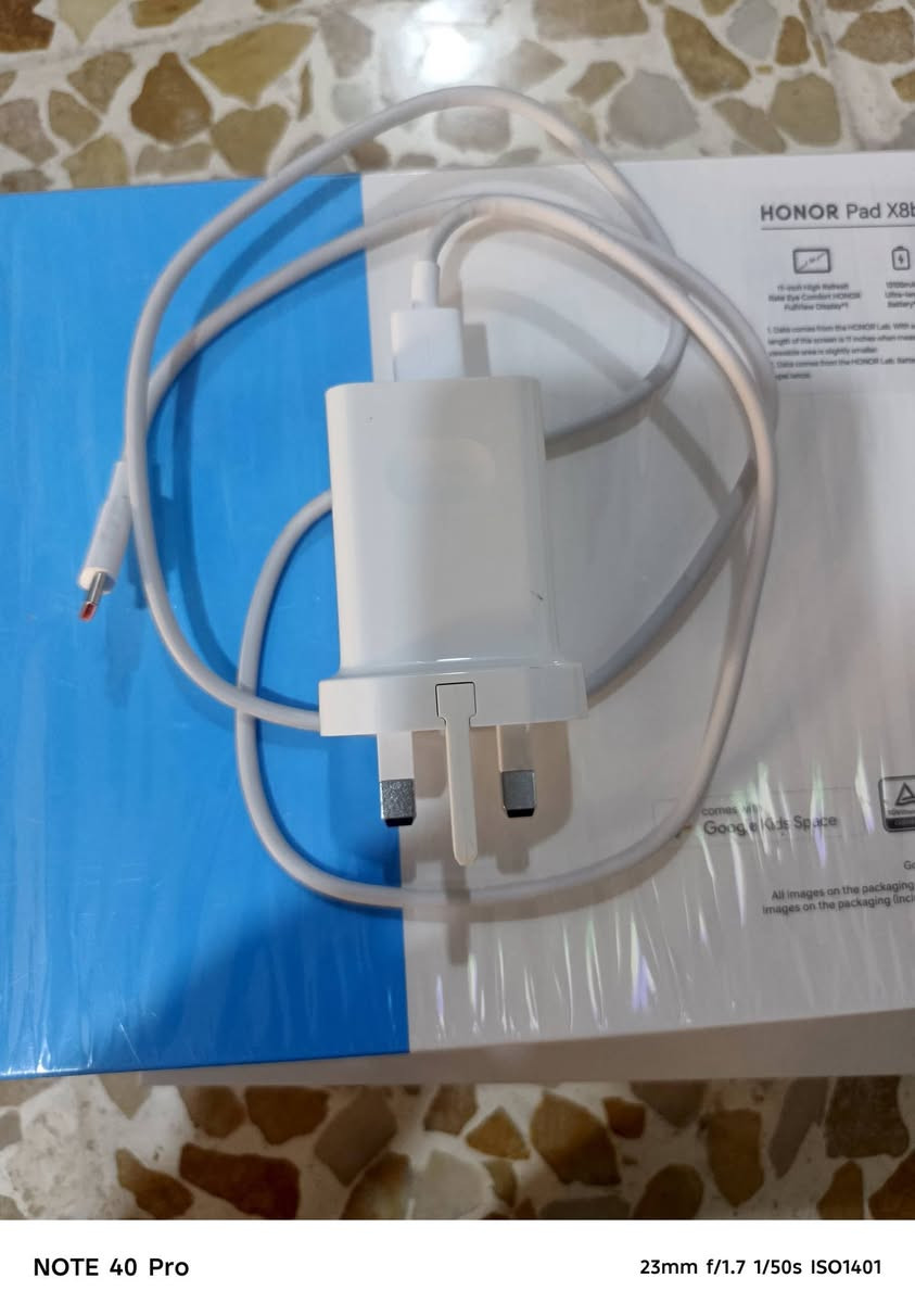 هونر باد X8b • شاشة ١١ بوصة • بطارية ١٠١٠٠ mAh