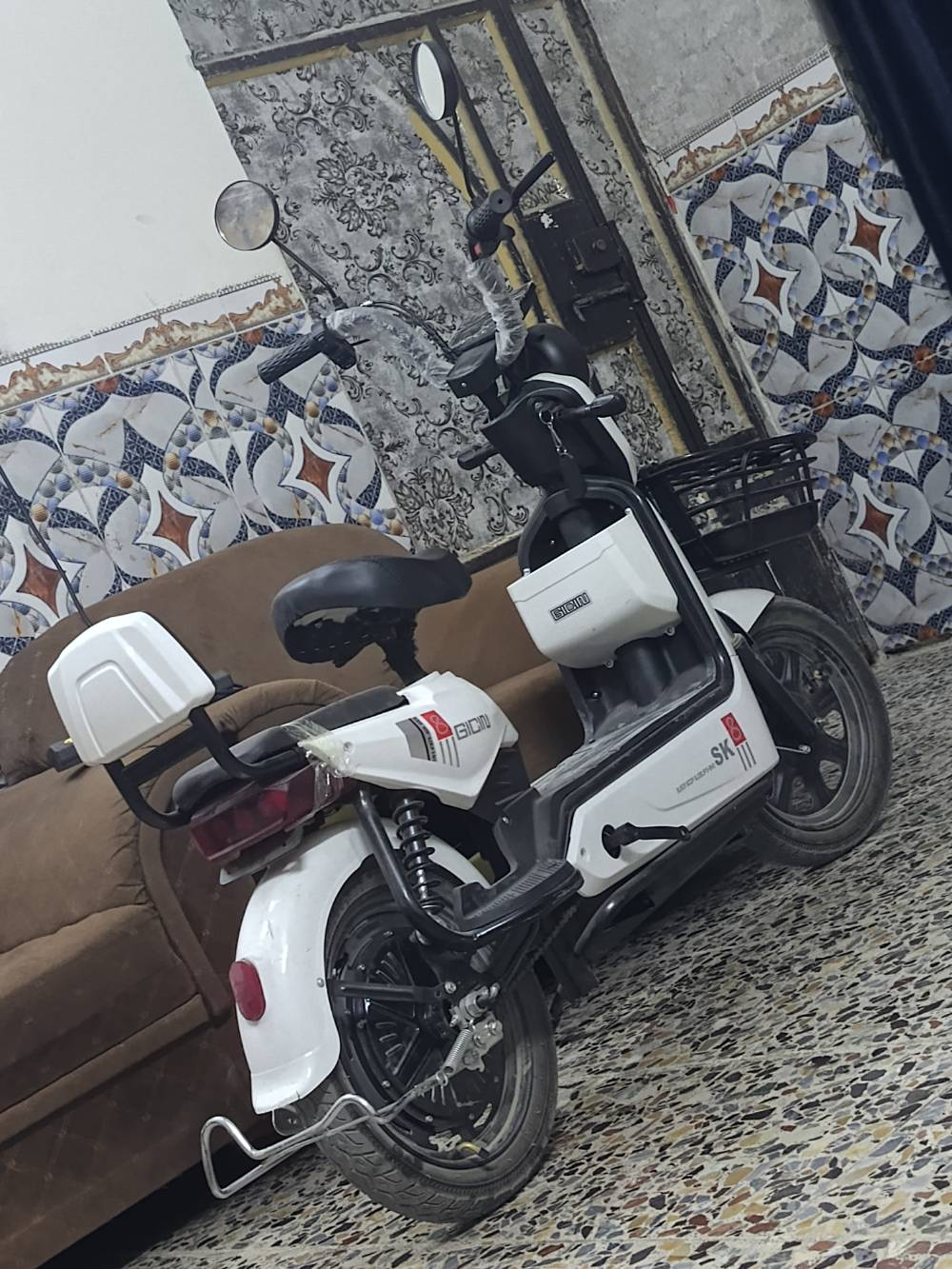 بطاريات أصلية • موديل ٢٠٢٥ • مدى ٤٠كم