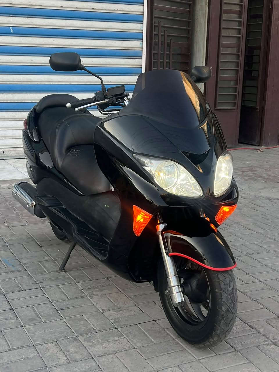 فورزه بصمه 0️⃣ 8️⃣
دراجه جاهزه للاخير كل نقص مابيهه
6️⃣ كير 3️⃣ تحويلات شغال 
مكينه ناعمه بشكل كلجات كهربائيات كلوب جنطه لايت زنون اصلي اشاير لد 
كلهه كامله مكاني بغداد السعر ( مليون وميتين) 
***********
