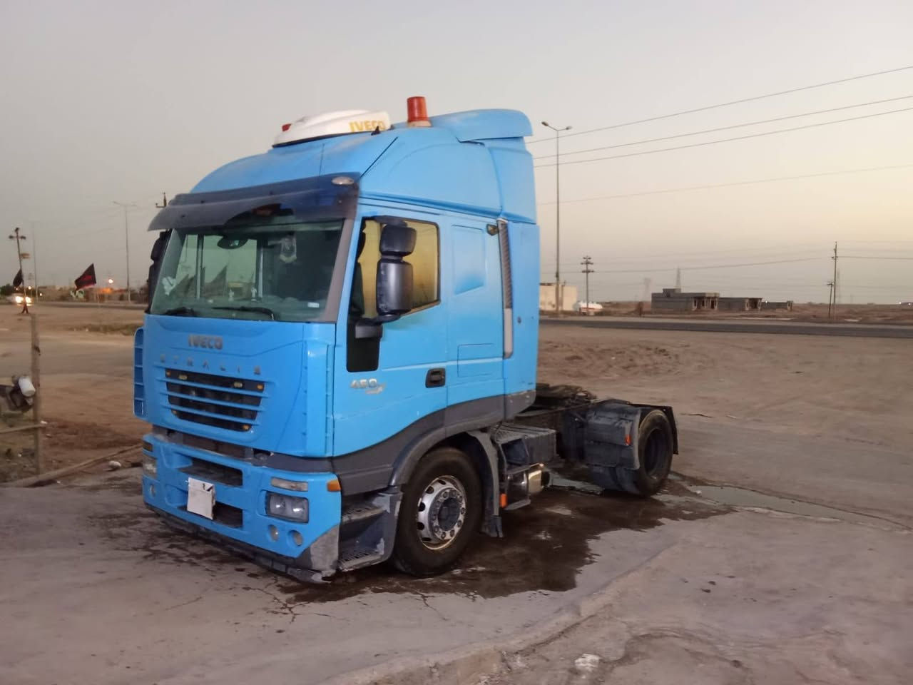 سلام و عليكم (بدون رقم)للبيع افيكو كير مكينه مكفوله تاير نص عمر المكان البصرة الدير ***********(السعر 75$بيه مجال
