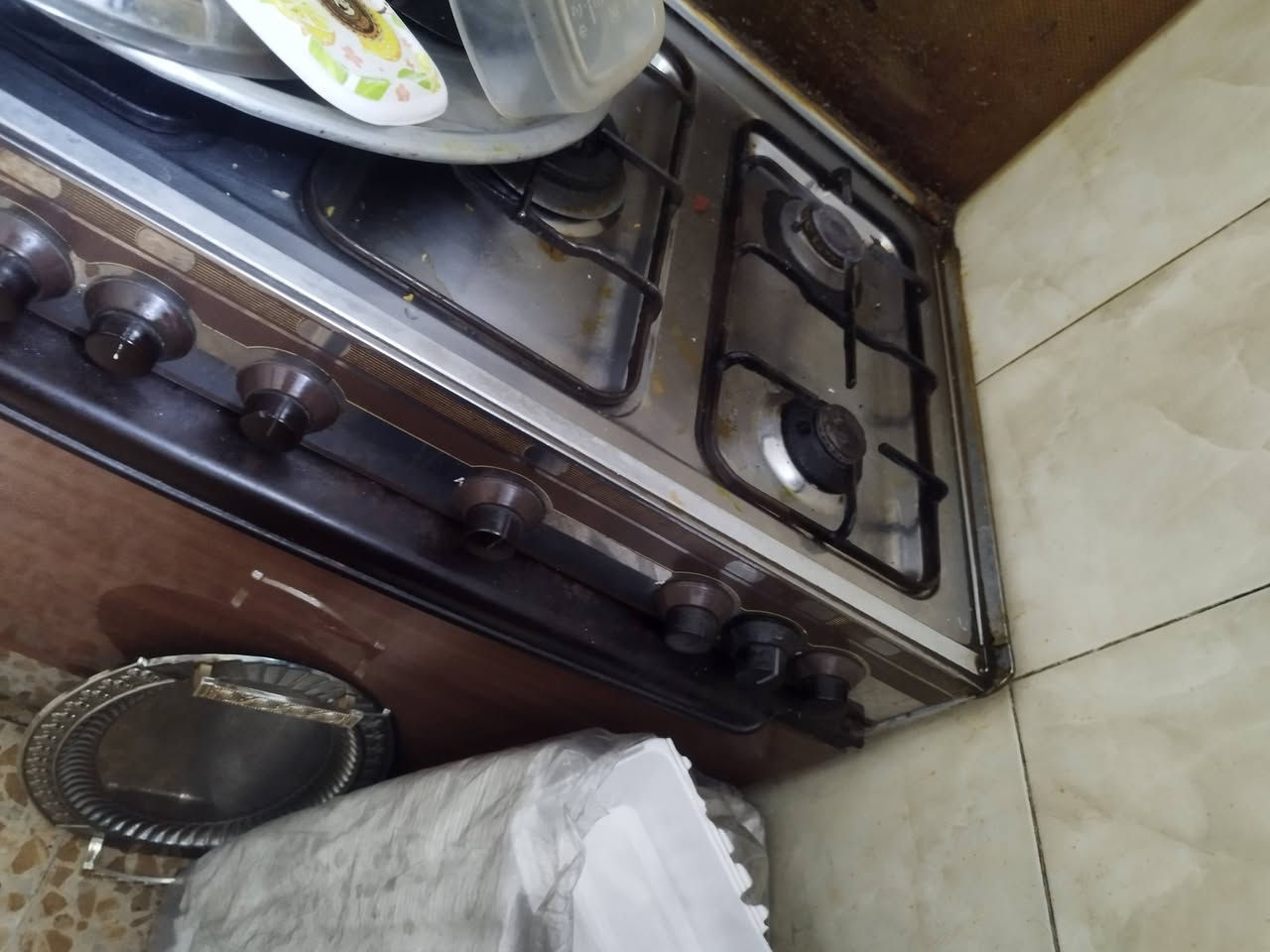 مستخدم • طباخ • ثقيل
