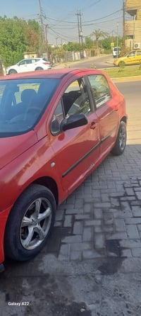 بيجو 307 موديل 2005  سيارة نظيفة جدا كير محرك مكفول صدر جديد نقصها تبر...