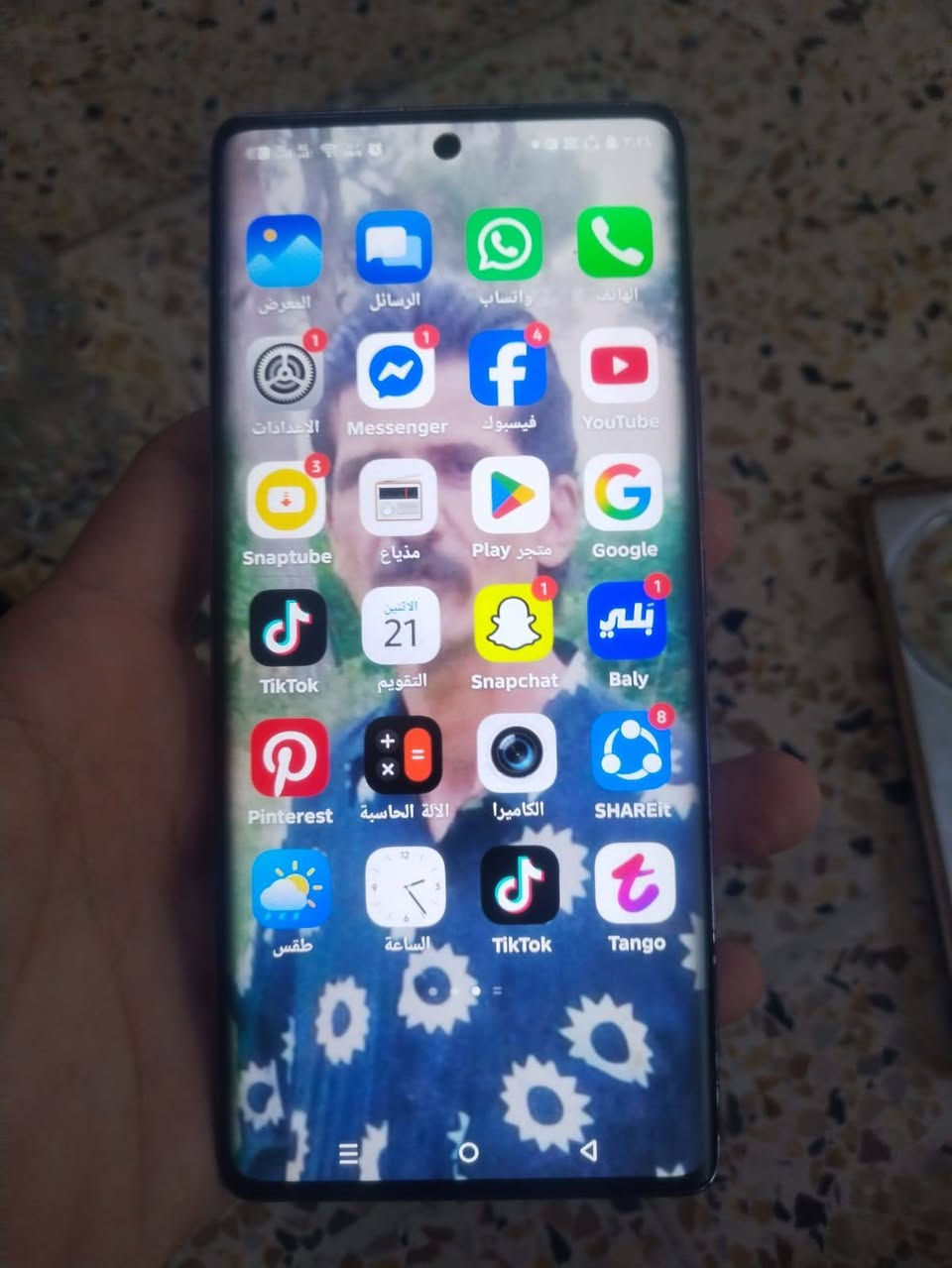 جهاز نظيف مابي اي خلال مامفتوح الذاكره 512 السعر الجهاز 450 بي مجال بصيط تواصل عل هاذا رقم ***********

نص مكتوب في الصور:
- هاتفي XOS 15.1.2 استنادًا إلى Android التحقق من التحديثات اسم الجهاز Infinix ZERO 40 التخزين ١٤٣ غ.ب / ٥١٢ غ.ب الطراز Infinix X6860 وحدة المعالجة المركزية Helio G100 RAM 8.00 GB+5.00 GB الكاميرا الخلفية 108M OIS+50M+2M الكاميرا الأمامية 50M البطارية 5000mAh