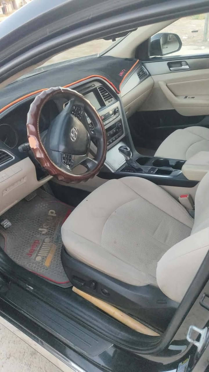 #بيع_مناسب
🚗 Hyundai Sonata
📅 موديل 2017
🇺🇸 مواصفات أمريكية
⚙️ محرك 2.4 لتر GDI (4 سلندر)
اللون اسود 
فئة Sport 
ماشيه 91 
رقم بغداد 
بيها قطعتين صبغ جامرلغ السايق حادث امريكا 
وجامرلغ خلفي عكسها حادث العراق 
*********** 
عنوان السياره 
ديالى / قضاء بلدروز

لمعرفه السعر سوي تعليق

لبيع سيارتك راسلنه والباقي علينه

ملاحظه ♦️مدير الصفحه غير مسؤول عن بيع وشراء واصوليات السياره نحن فقط صفحة لنشر السيارات
