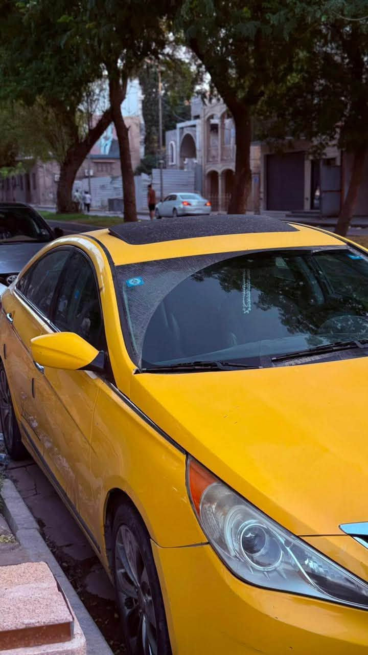 🚘 سوناتا 2011 للبيع 🔥
💰 السعر: 80 وبيها مجال

✨ المواصفات:
🔹 محرك 2.4T تيربو 💨
🔹 تشغيل عن بُعد 🎛️
🔹 بصمة دخول وتشغيل 🔑
🔹 فتحة سقف 🌙
🔹 داخلية جلد 🖤
🔹 كراسي كهرباء ⚡
🔹 تحكم ستيرن ومثبت سرعة 🎚️
🔹 شاشة ومزايا متعددة 🎶
🔹 كاميرا خلفية 📷
🔹 حساسات خلفية 🚨
🔹 جنوط رياضية ✨
التبريد ناقصه غاز 
🔹 سيارة مرتبة ونظيفة وجاهزة للاستخدام ✅

🔥 للمهتمين الجادين، السيارة تستاهل المعاينة
📍 السعر80ورقه 
📩 *********** 
للمعلومه السياره مجفته
