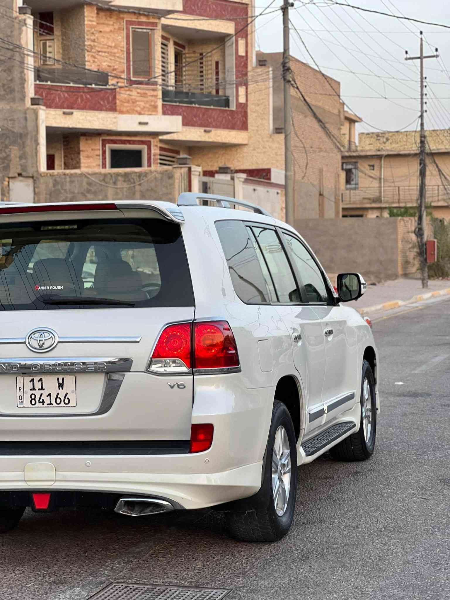 لاندكروزر • ٢٠١٤ • ٤٠٠٠ ٦سلندر