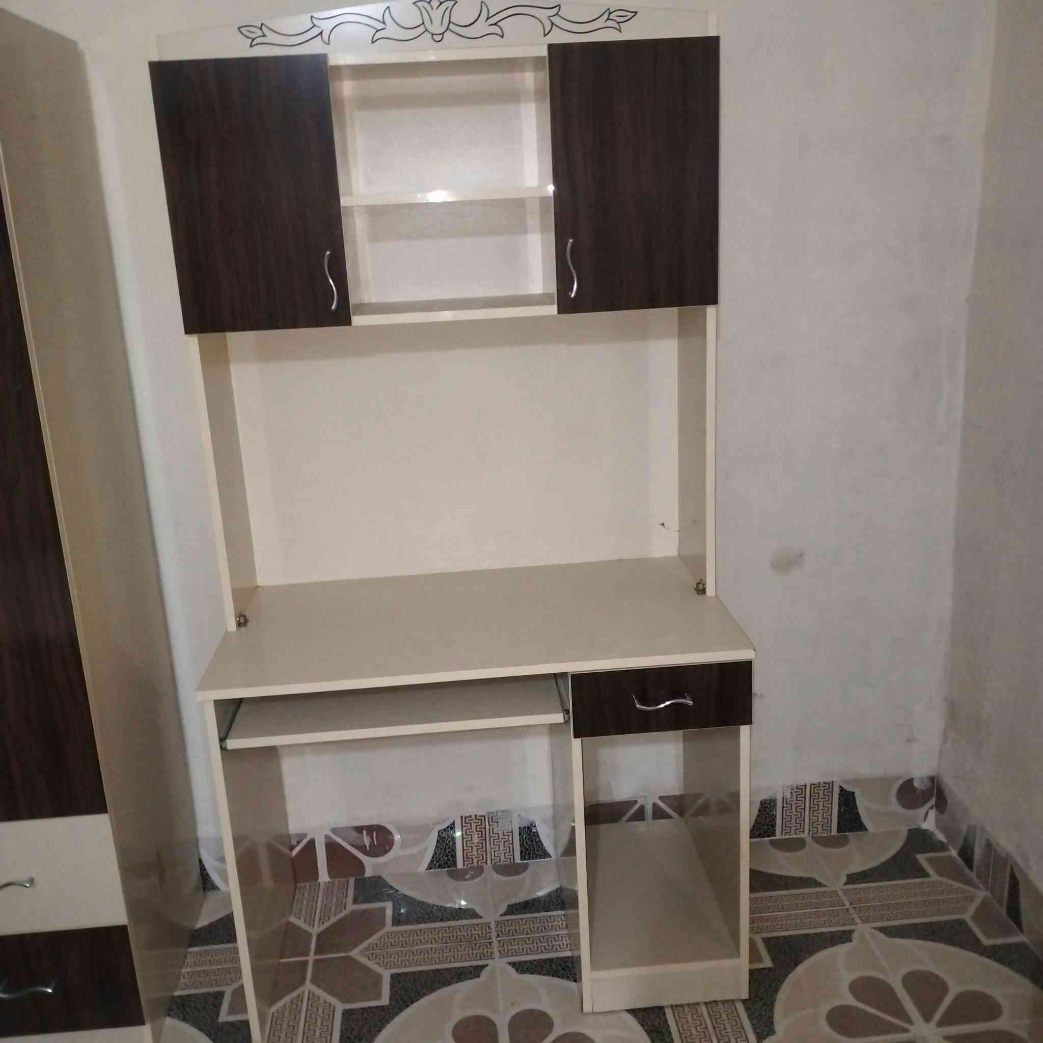 غرفه شبابيه • نفر واحد • شرط النظافه