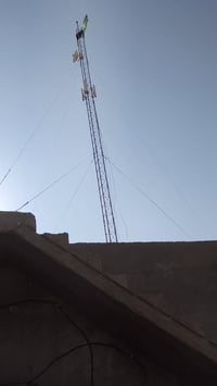 ورحمه الله  برج انترنيت   18 متر   يحتوي على صحن بث والستلام   حجم32  ...