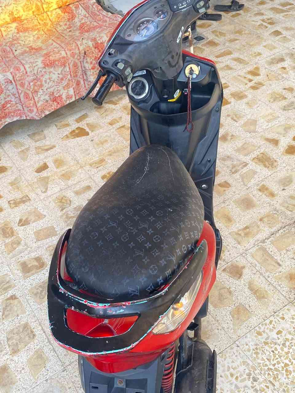دراجة ثعلب كاملة اي نقص ما بيهة كهربائية كلهة شغالة للبيع او مراوس بشحن حسب القناعة رقمي 
‏‪***********‬‏ المو شراي لا يتعبني
