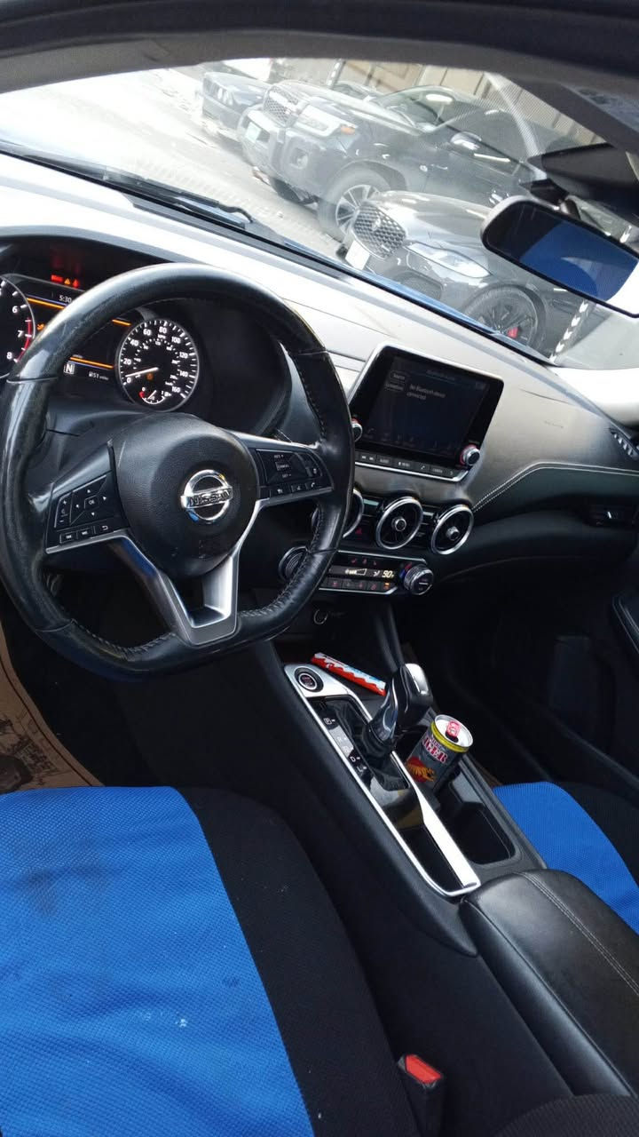 Nissan Sentra 2022 sv plus
چوار پینج پارچەی بۆیاغە بە حیزام بۆیاغ دەفرۆشم
سیارەکە لە لیژنەیە تا قەراری مرور دێ 
فوول مواصفات بەس سلایت نییە
کشن هیتەر و سوکان هتەر
سعری ٩٠وەرەقەو مجالیکی کەم
شوین هەولیر 
***********
*********** أربيل, العراق
