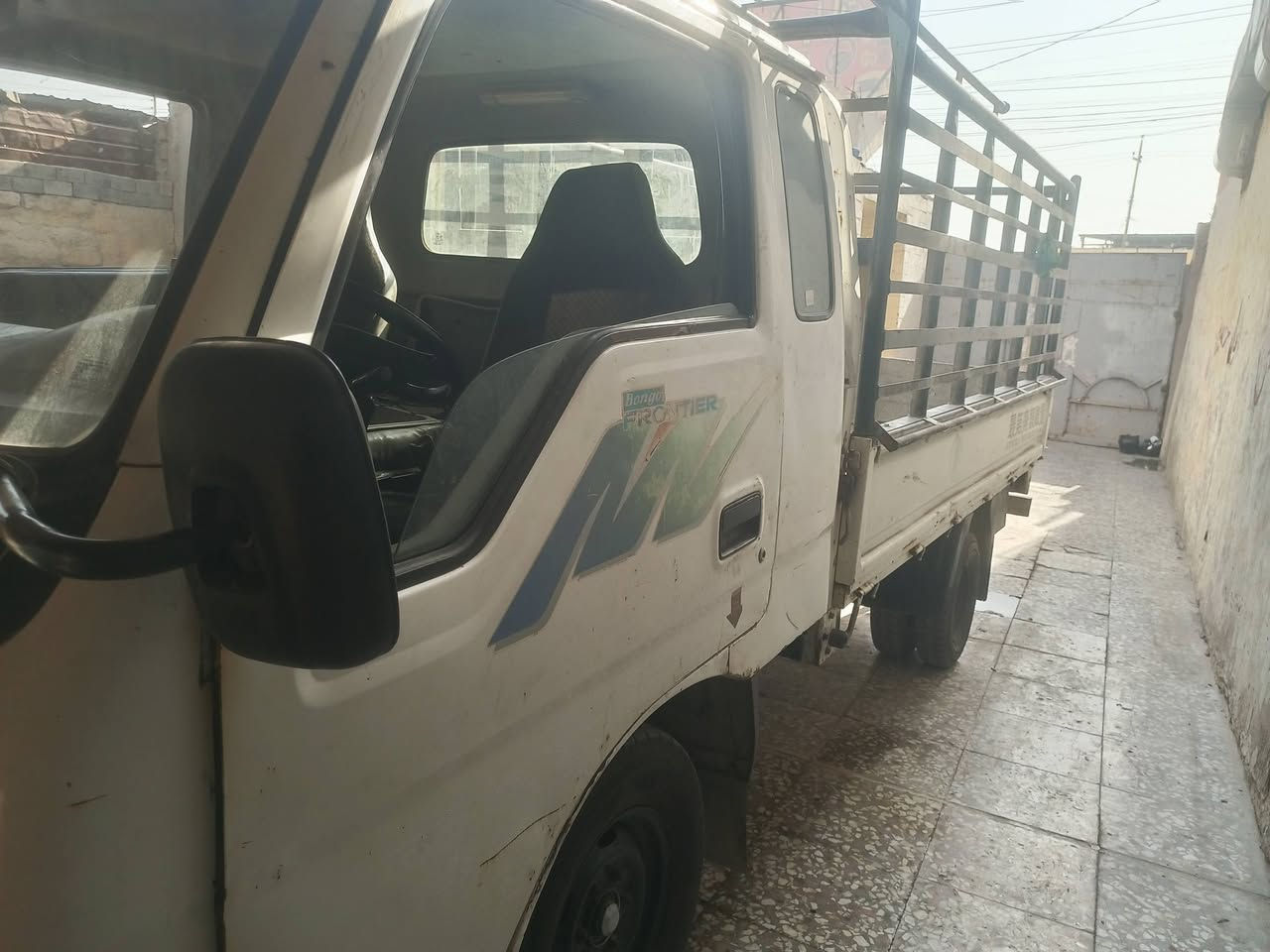 سلام عليكم كيه حمل فو نتيره البيع موديل 2000 كير وكسن ومحرك خير من الله سياره جاهزه تخم تاير رقم نكليزي بغداد تحويل مباشر شاصي كفاله  هاذه رقم بي واتساب ***********
