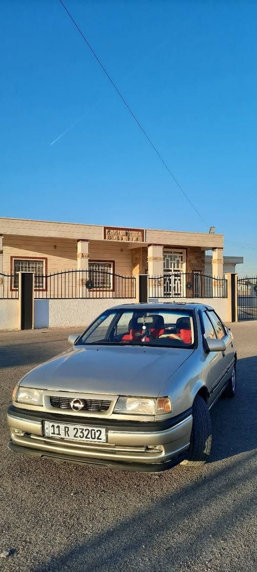 بسم الله وعلى بركة الله 
للبيع اوبل فكترا ٩١ محرك ١٨رقم بغداد انكليزي بأسمي 
شرط التحويل (بيع فقط ما اراوس ولا وعدة)
السيارة مصبوغة عام شوفة عينكم السيارة حلوة وكاعدة 
محرك ممتاز كير ممتاز تايرات نضيفات 
صدر بحالة جيدة كل كهربائياتها شغالة 
( السيارة جاهزة تشغل وتمشي وترايك وين ماتريد )
سبب البيع رهمت سيارة أحدث وأريد أبيعها واخذها 
السعر( 40$ )وبيها مجال للشراي ويدلل
رقم الهاتف للتواصل ***********
مكاني سامراء وربي يرزق الجميع
