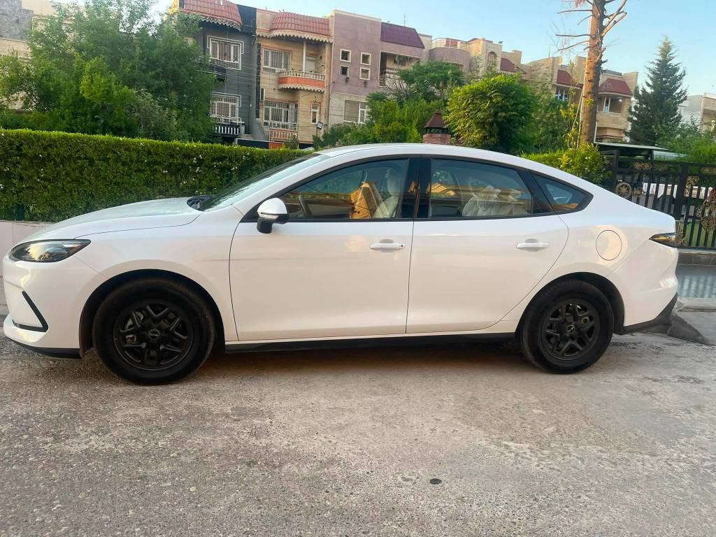 BYD SELL05 
***********
مودیل 2025
13 هةزار رويشتووة 
هيچي نية 
بوياغ تةنك و بي تةزرة 
سعر 139$
شوين هةولير 
موبايل واتس 
*********** أربيل, العراق
