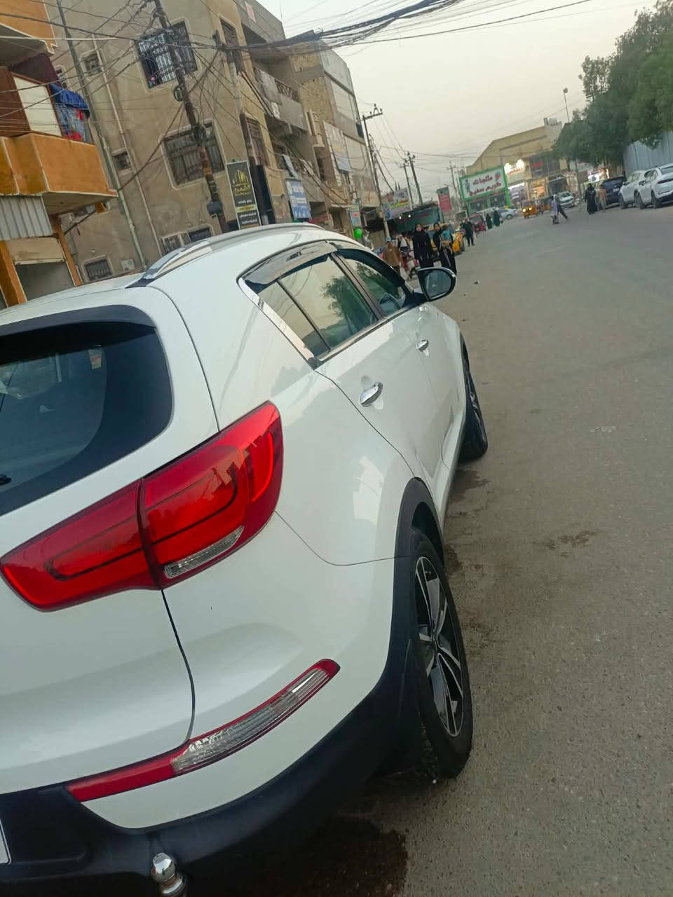 #جوز_ولوز
سبورتج ٢٠١٧ خليجي فور ويل 
سلايت روف بنوراما 
مري شفط 
كشنات جلد 
كير محرك تبربد مكفول وبحالة ممتازة
محرك 2000
كشنات تحكم كهرباء 
تبريد قطعتين 
تحكم ستيرن جهتين
مثبت مسار / مثبت سرعة
ماشية 110 الف حقيقي

بسمي بغداد الشعب ***********

لمعرفه السعر سوي تعليق
لبيع سيارتك راسلنه والباقي علينه

ملاحظه ♦️ مدير الصفحه غير مسؤول عن بيع وشراء واصوليات السياره نحن فقط صفحة لنشر السيارات
