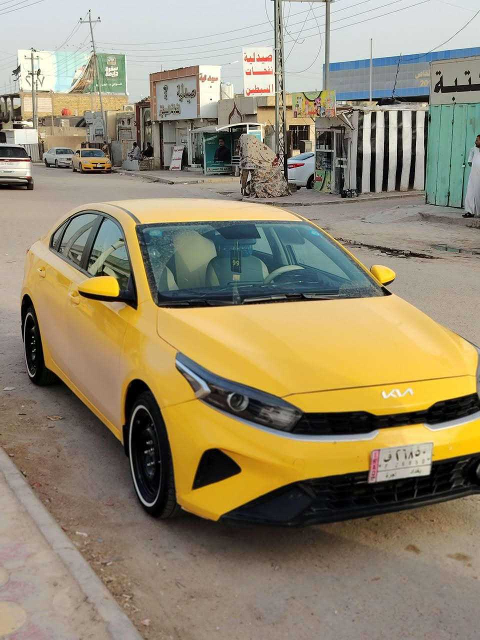 سلام عليكم كيا سيراتو خليجي لبيع مديل 22ضربهه جاملغ فقط وبيه طخات خفيفات مكينه كير حداديه كفالهه لسعر اتصل ***********ما متواجد عل فيس
