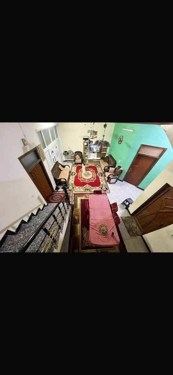 السلام عليكم
بيت للبيع مساحه ٢٠٠ م
في منطقه ابي غريب الزيتون شارع البلديه قرب الجوازات
البيت ثلاث طوابق
الارضي غرفتين نوم وصاله ومطبخ وحولي مع الصحيات
الطابق الثاني ٤ غرف نوم مع الصحيات ٣ حمامات
الطابق الثالث غرفتين نوم مع حمام وصاله السقف سندويج بنل
للاستفسار الاتصال او واتساب مع صاحب الدار
***********
