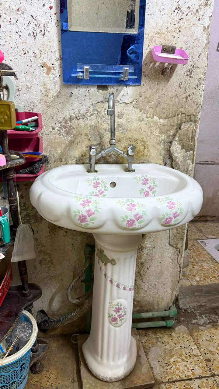 للبيع مراسله على الرقم ***********

