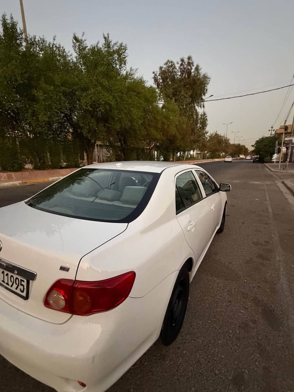 كورولا موديل ٢٠١٠ كندي سيارة نظيفة صار 10 سنوات يمنا … سيارة رقم سليمانية جديد لحد 2030 باسمي كير و محرك خير من الله صدر جديد تبريد تايرات  جديد كلها ما بيها اي نقص.. كوبون بنزين موجود … (سيارة بيها بونيت صبغ و ربع جاملغ بيها دواخل ) سعر 98 ورقة و بيها مجال .. و هذا رقم موبايل *********** واتساب هم موجود . كركوك, العراق
