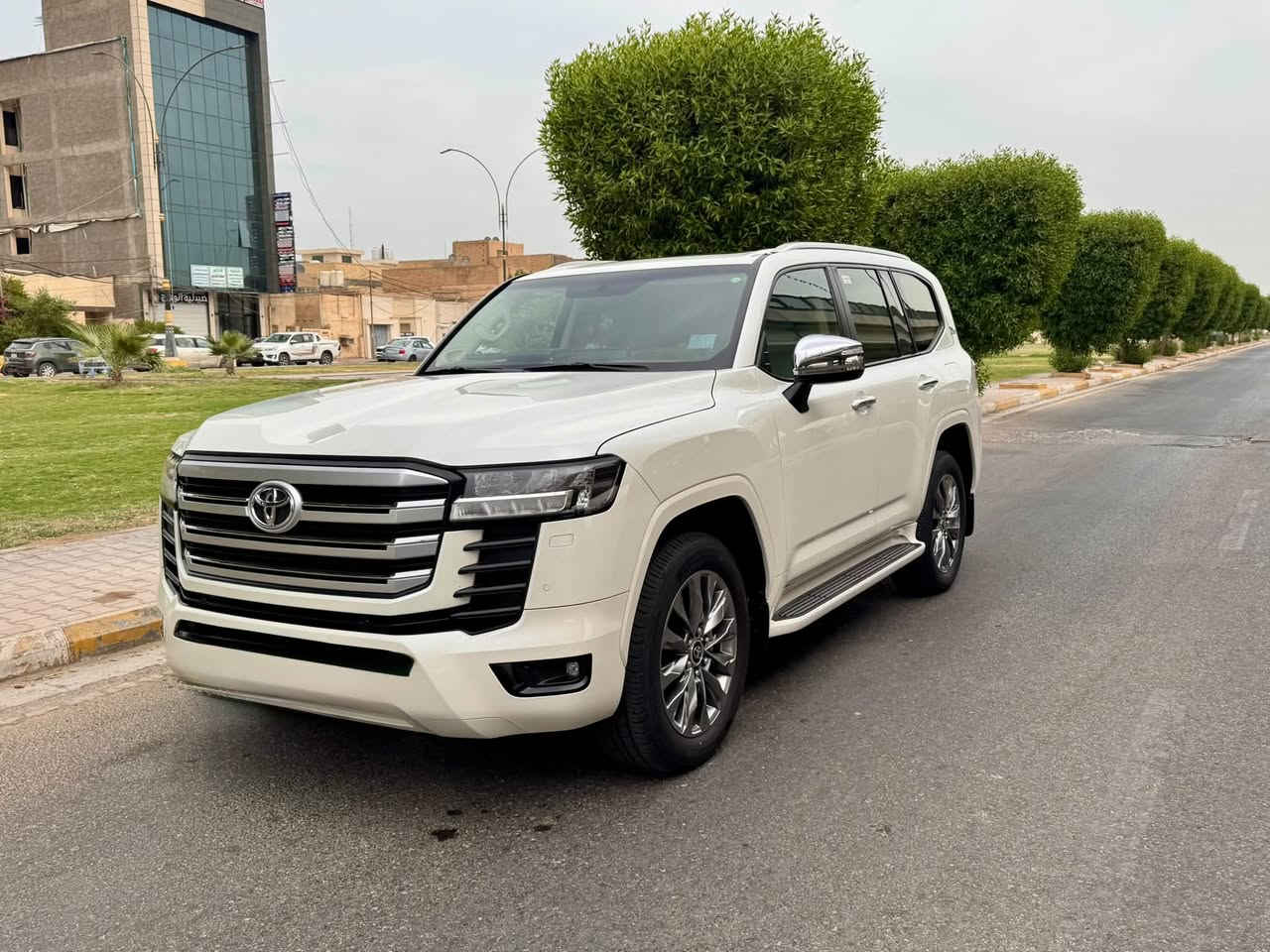 لاندكروز GXR • ٢٠٢٢ • ماشيه 60 الف