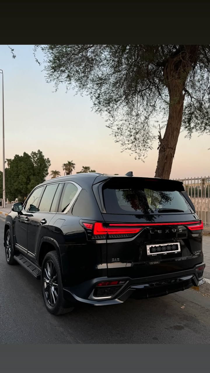 للبيع او المرواس Lexus F1 Sport LX700 
موديل 2025 ضمان شركه سازز مغلفه PPF 
ماشيه 15,000 km بعدها اخت الزيرو ... ✨

مواصفات 1/1 
بصمه 
سلايد 
جكات 
بيبان شفط 
جنطه شفط
جلد كهرباء 
عدد شاشات 3
عدد كامرات 5 
نقطه توقف ذاتي
رادارات امامي خلفي
شاشه لمس تحكم 
تحكمات ستيرن 
داتا شو عرض 
الى اخر معروفه ال F1 
-------------------------------------
📍موقع سياره بغداد ترهم بيع اومرواس سعر 
مناسب جدا بيها ملاحضات بسيطه اتصل وتدلل 
الهاتف : ***********
