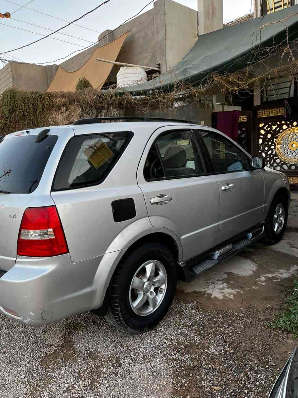 سلام عليكم سورنتو موديل 2008 رقم دهوك بسمي سنويه لغايه 2030
سياره بدون حادث بدون صبغ فقط بنيد مبدل نفس الون مكانات بارد بيهه
6سلندر 3800 مكينه وكير وحداديه جاهزه كل نقص مابيهه تبريد ثلج ❄️ شاشه وكامره تشغيل عن بعد بصمه
السعر 95 وبيهه مجال 
عنوان ديالى بعقوبة.. ***********

