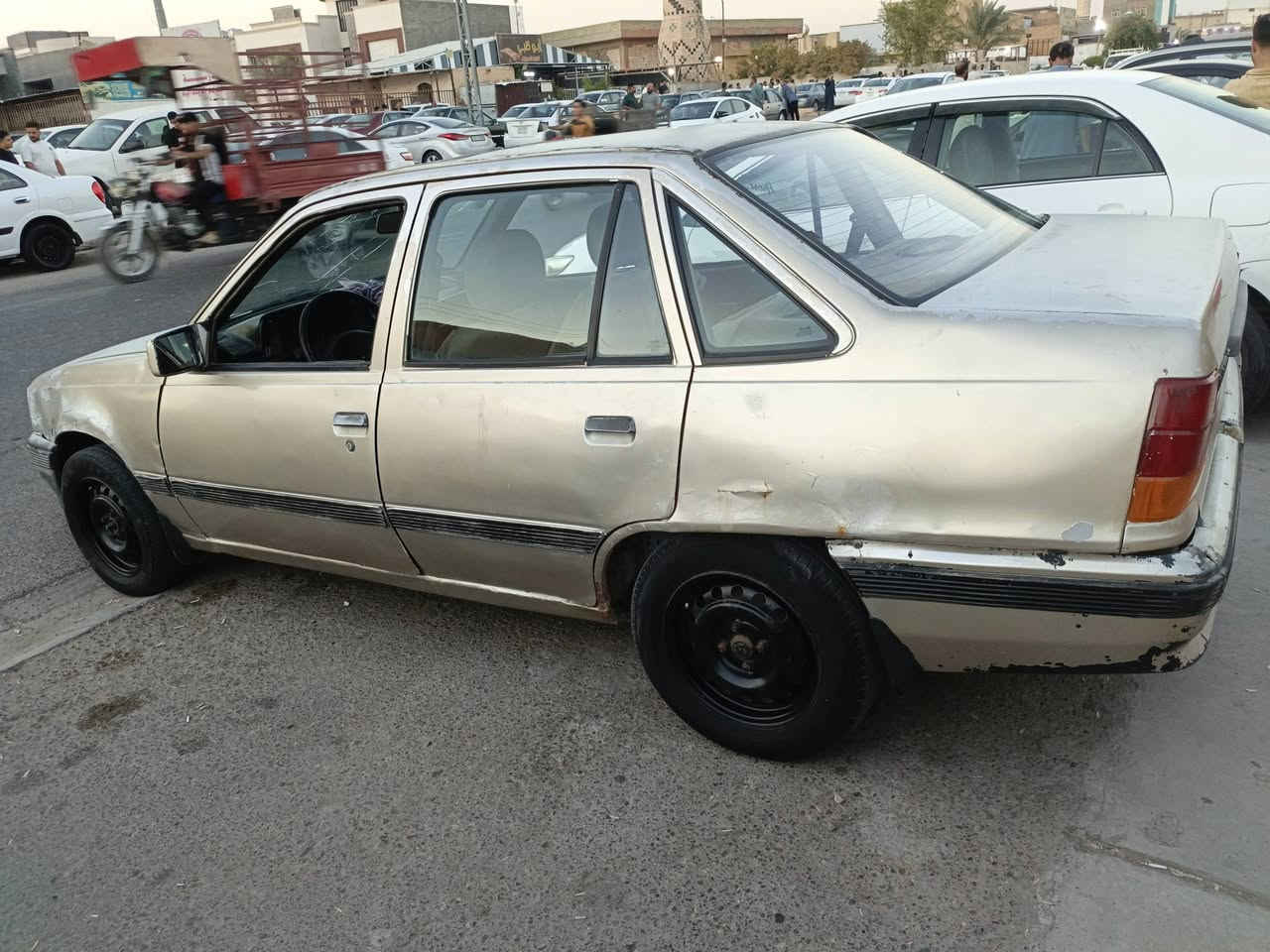 سلام عليكم 
كاديت للبيع كهربائيّة كلهاا شغاله وكير محرك بي تبخير 
السعر 15 وبيه مجال العنوان الصقلاوية 
***********
***********
