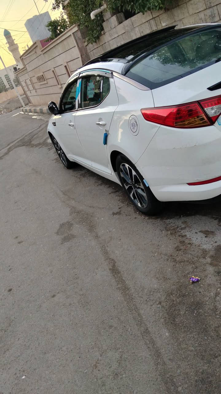 سلام عليكم.     كيه اوبتيما موديل 11 خليجي فول 

مكفوله.  صبغ.   وتبديل.   فقط.  بارد   

  محرك الفين دوش.  فول كشن كهربأ خزن ميموري.  

بانروما.   رقم اربيل.    مراوس بكورله هايبرد.   نضيفه.  

 ونتفق.  عل سعر     ويرهم بيع.     سعر.    135.  مجال قليل.     

ذا مراوس بعد احسن.       ***********     مكانيي لانبار الخالديه
