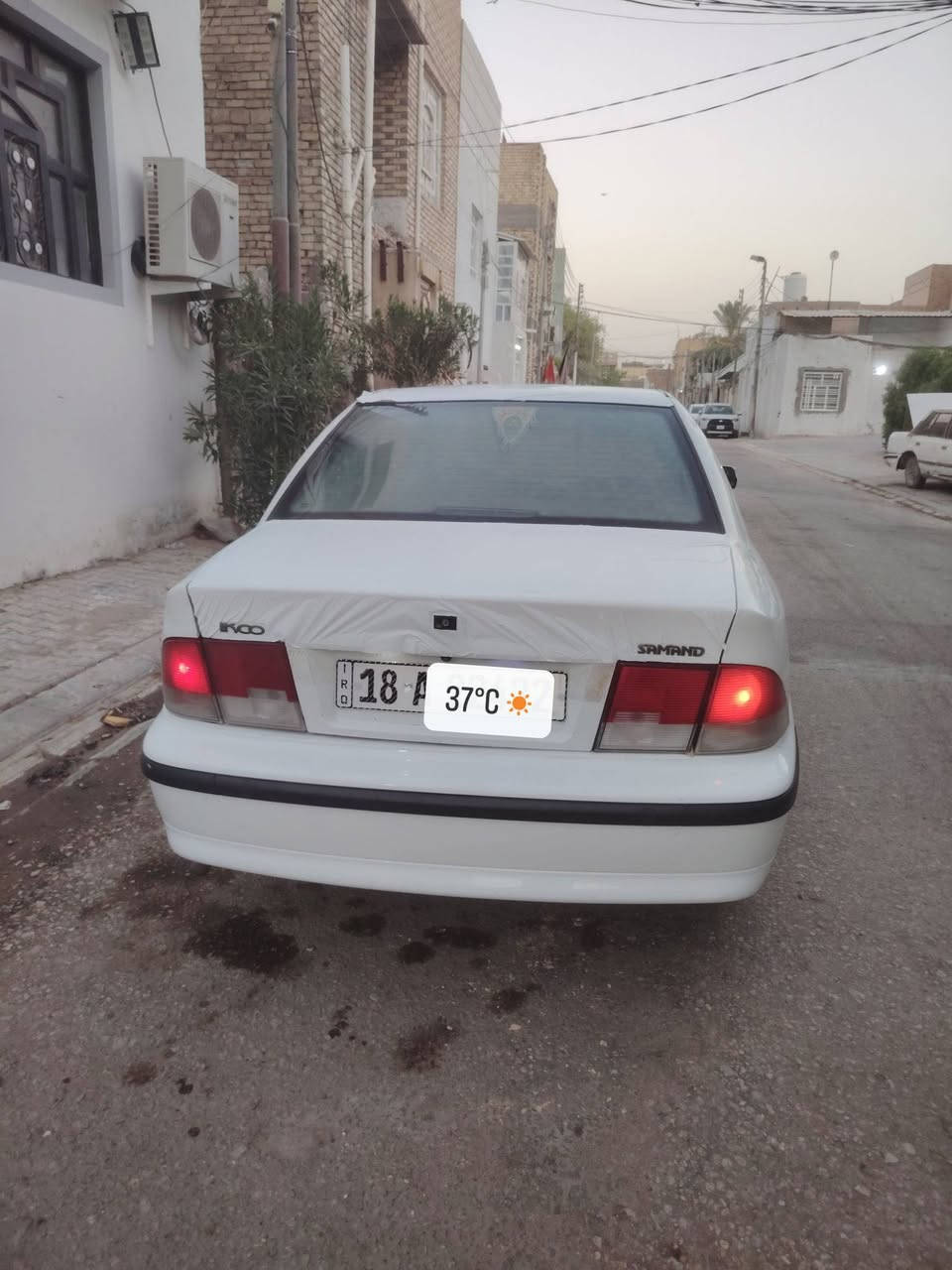 السلام عليكم سمند مديل 11
للبيع سياره جديده بمعنه الكلمه بيه جاملغ امامي بدون داخل بارد بي وبدلته كير مكينه حداديه جديد علئ شرط
تبريد شغال راعيه يمنه بل نجف سنويته لل30 
جهازه علئ اخر حبايه    المكان 
نجف لستفسار ***********
