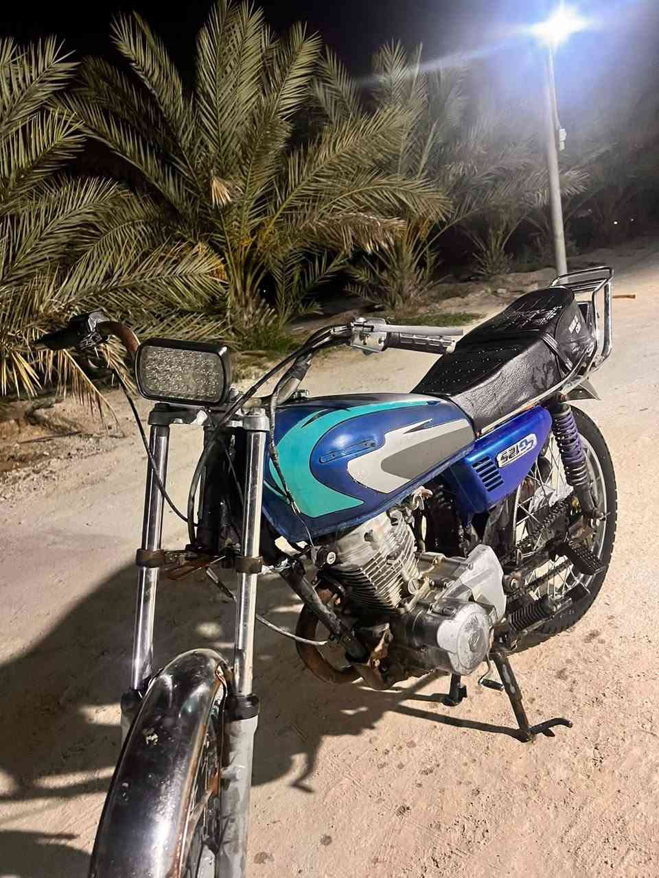 سلام عليكم
دراجه ايراني اصولي
اوراقه موجوده 
مكينه نيرجي 
موديل 2019
السعر 450 وبيه مجال قليل 
التواصل ***********
العنوان خور الزبير البصره
