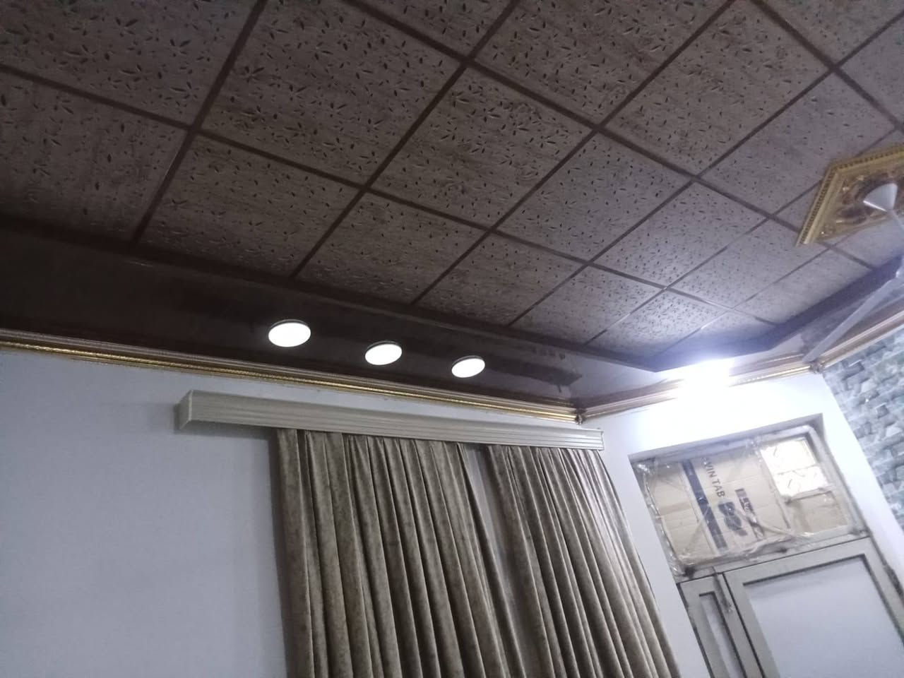 بيت البيع بحي الصحفين طابو صرف قاطين بناء درجه اوله الستفسار على الهاتف ***********ما موجود على الفيس تصل واتساب بي
