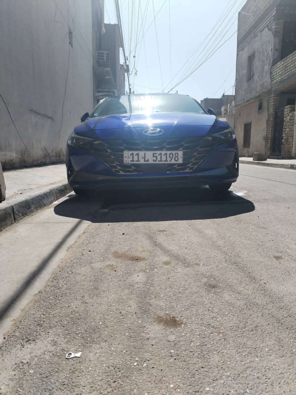 عندي إلنترا موديل ٢٠٢٣ للبيع
وارد امريكي بيها جاملغ امامي ايمن مبدل.. 

وربع بنيد مصبوغ.. وربع باب ايمن مصبوغ..

ايرباك ستيرن ودشبول وبرده..

فول لمتد 1/1 رقم بغداد انكليزي بأسمي..

ماشيه السياره 26،000 

مكان السياره بغداد جديده اي سؤال ع هذا الرقم..

***********
