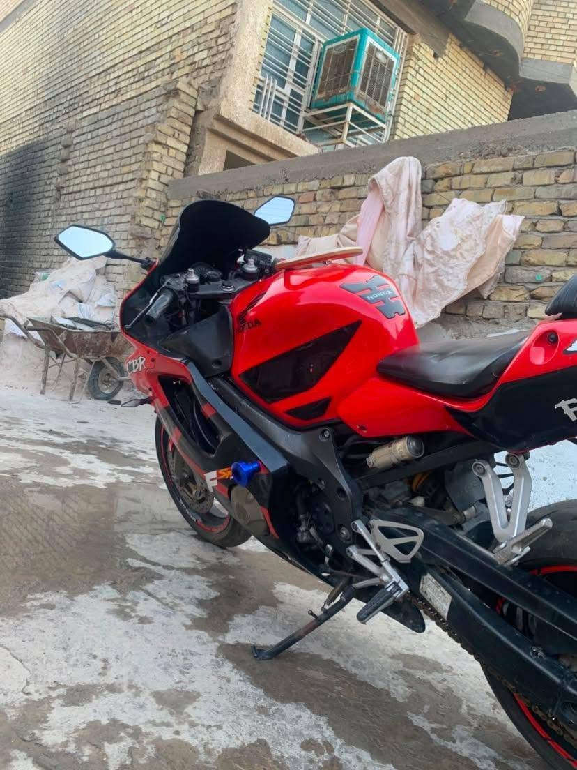 السلام عليكم شباب f4iلبيع الدراجه شوفت عينك الكامره ضلمتها بل واقع احلى الدراجه كلش نضيفه وشغاله نكره سلف بس ملاحظه وحده طلع بيها صوت بل مكينه خفيف وماعرف مال شنو الدراجه أبيعها على وضعها الموشراي لايتعبني مكاني بغداد مدينه الصدر متواجد وتساب وتصال ***********
