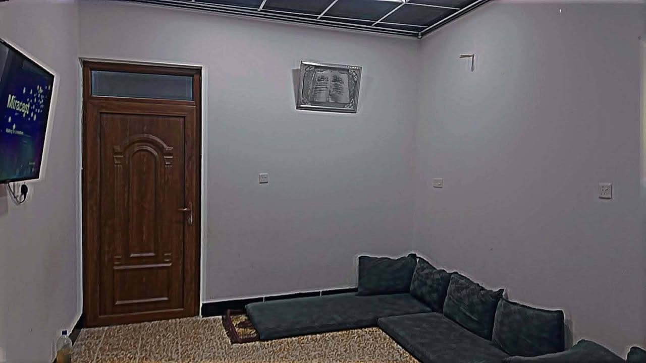 دار للبيع منطقة القوسيات شارع دهوك القديم.. قرب شارع المركز. سند زراعي 25 
التفاصيل .. مكاتبة الدار بأسمي ..
..
مساحة الدار 120 متر . واجهة 7,5
غرفتين واستقبال وهول ومطبخ ومخزن بالمطبخ 
خدمات كامله ماء كهرباء يبعد عن التبليط 10 امتار فقط 
بناء حديث صارله 5 اشهر.. السعر 50 ويرهم مقدمه 35 
رقم الموبايل
‪***********‬‏
