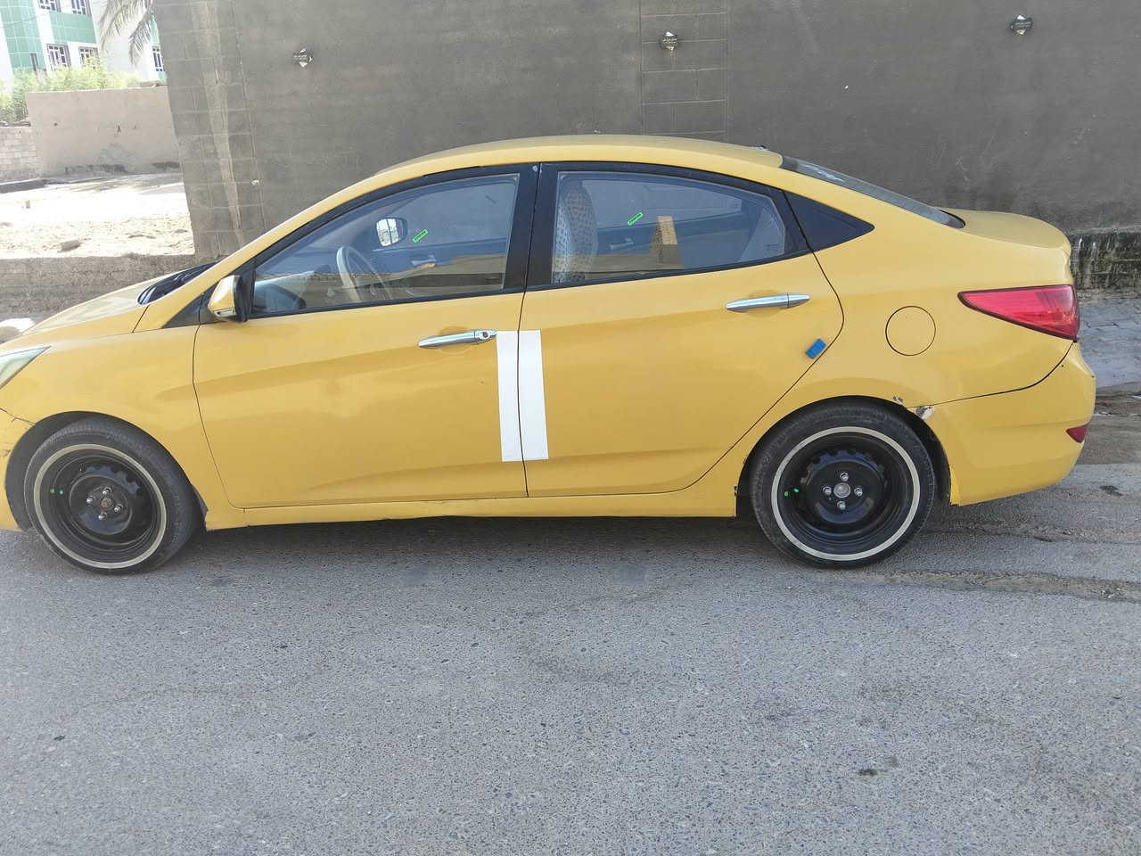 السلام عليكم اكسنت تكسي موديل 15جاهزه من كلشي كير و مكينه 1600حداديه خير من الله اتصل و تدلل ***********
