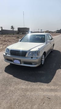 كراون كرستال • موديل 2002 • مدفوعه كمرك