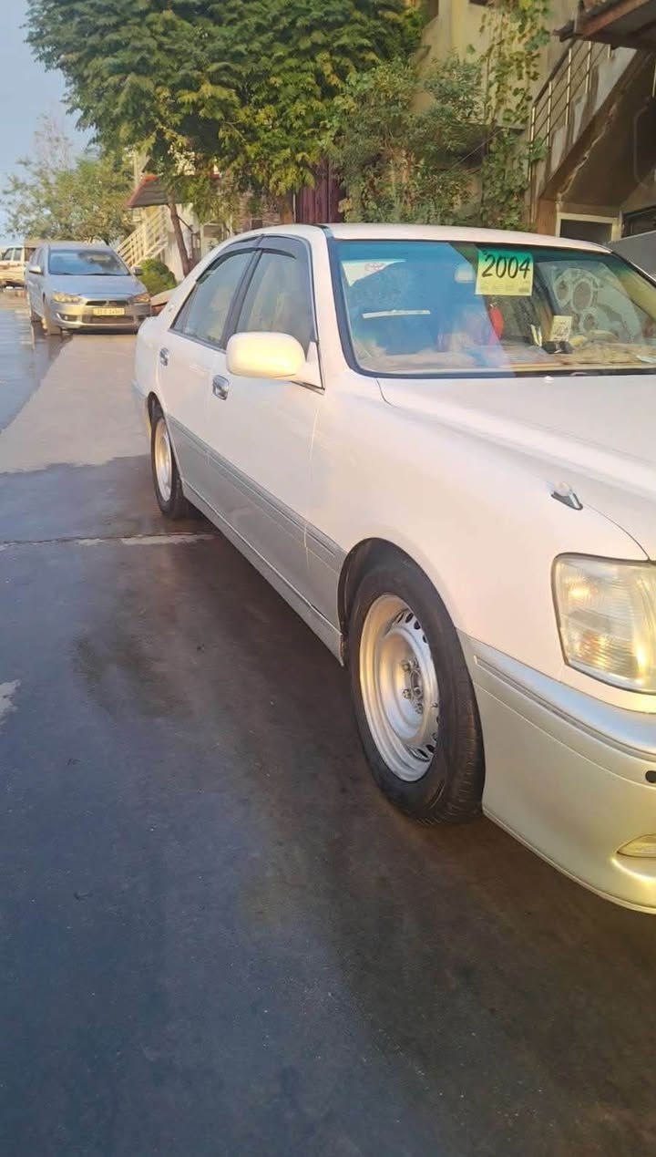 سڵاوی خوای گەورەتان لێبێت مەلیکەی 2004 بڕاوە
فول فول مواسەفات تەنها سڵاید نیە

4 دوگمە

بۆیاخی نیە تەنها شوێن موسەکانی بۆیاخە

132هەزار ڕۆیشتوە سفرە

ناو زەرد

داژبڵ نەجەفە

سەلاجەیە

تەبریت مەرکەزی

سوکان لیگززە 

دیفۆڕی گەورەیە

کۆد و ڕەقەمی بۆ بەستراوە بەناوی خۆمەوەیە

بۆ سیعر ***********

نص مكتوب في الصور:
- 45%
- 2004
- @70