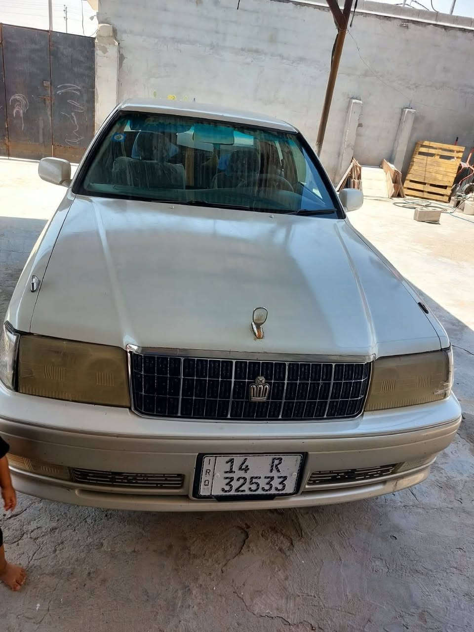 سلام عليكم سيارا للبيع راس ثور موديله الفين2000 كير ومكينه كفاله بيه ضربه بسيطه بل جاملق سيارا حلوه مصبوغه جماليه سنويته الفين 2030 حداديه جديده سعر 85ورقه ***********الرقم بصره
