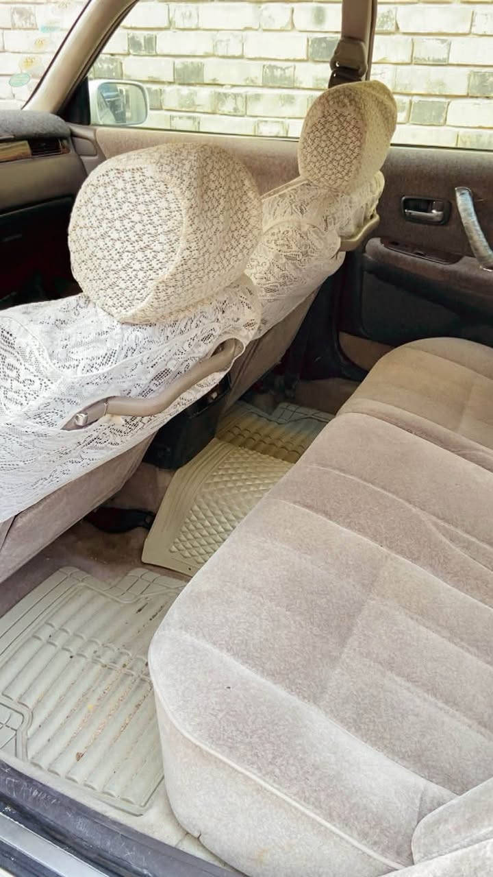 للبيع كراون راس الثور
محرك VVT-i 3000 فيشتين شاصي155

رقم انبار المرغوب باسمي، شخصين مداور بالنجف، شوكت ما يعجبك

مواصفات: عسليه لسياره بلكامل شاشة اندرويد، تبريد خلفي، جنجر 12قرص، كشنات كهرباء، ستيرن كهرباء

كفالة عامة - بيها بارد قليل بالبدنه هاي ممحسوبه حداديه حلوه تخم تاير نضاف 

السيارة مال جناي وممتعوبة كلش

السعر 104وبيه مجال لشراي 

للاستفسار ***********
