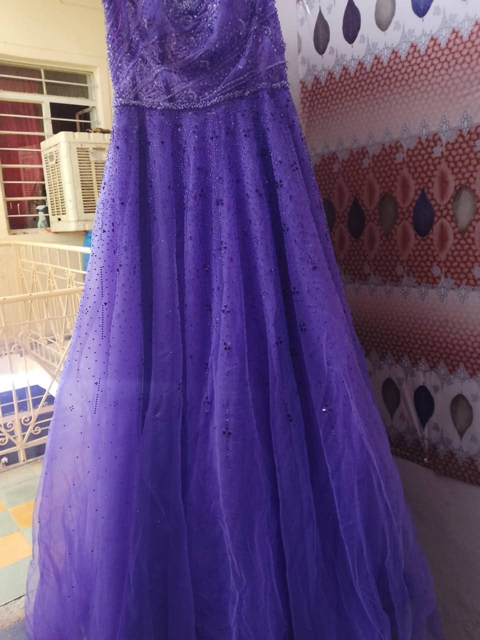 فستان اسود 15ويل بنفسجي 10بنفسجي لخ طويل 35وبي مجال ***********
