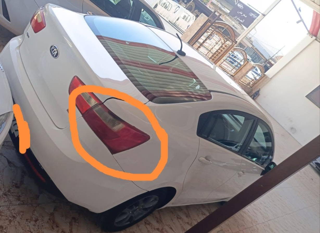 كيا ريو امريكي 2016  ماشيه ١٣٨الف ميل محرك 16GDI شرط بنزين عادي بدون دوانز ضرر قطعه وحده خفيفه موضح بصور  السعر 90  بيها مجال لاستفسار اتصال او واتساب ***********
