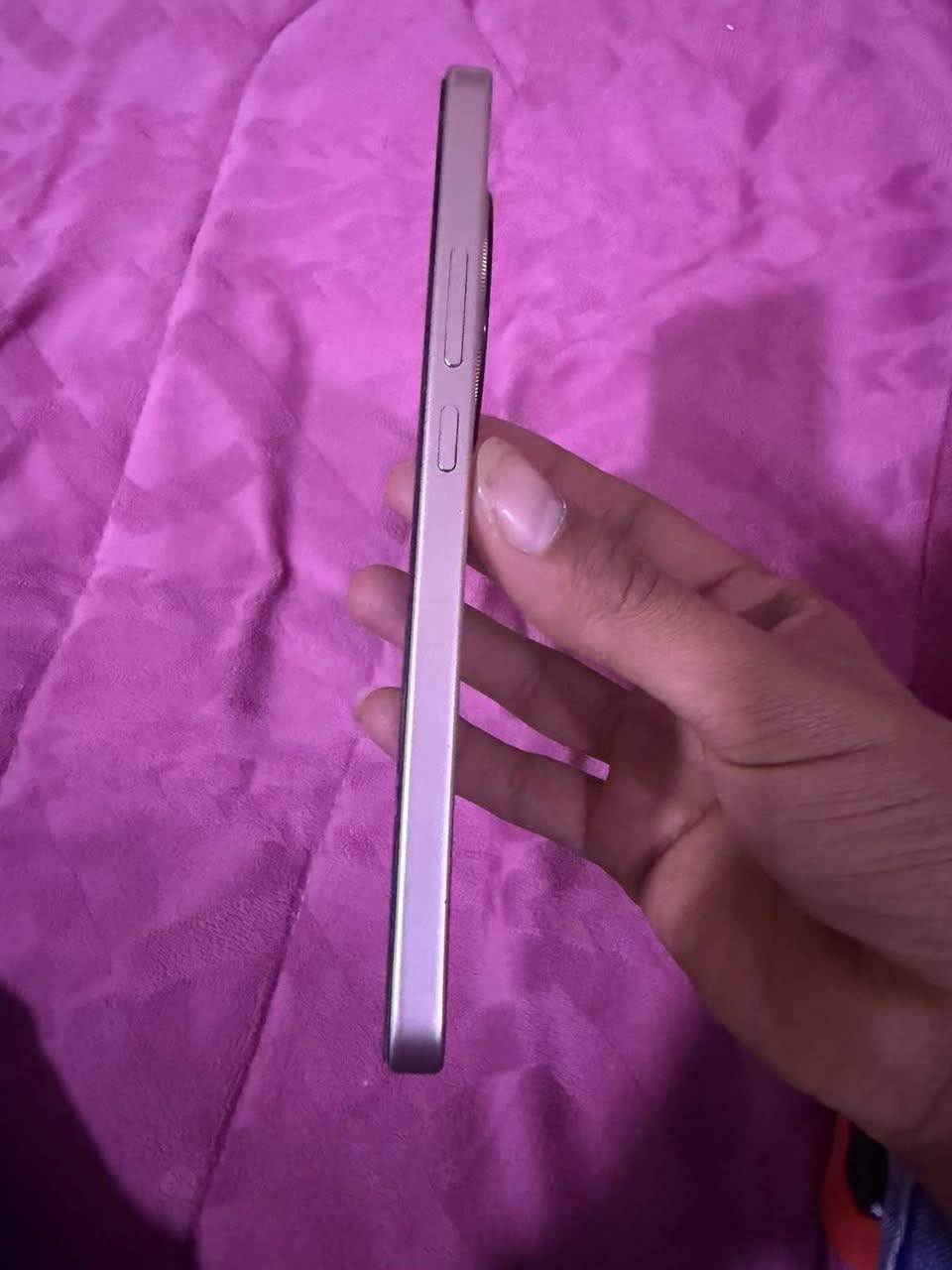 السلام عليكم
هونر x9d
مستعمل سبوع مكفول كفاله عامه 
ذاكره 256 
السعر رايده 430
تواصل ***********واتصال أو اتصال ملاحظه الكسور على الشاشة لزكه تشال

نص مكتوب في الصور:
- ٥٥ VoLTE 11:51 حول الهاتف اسم الجهاز HONOR X9d المعالج المركزي Snapdragon 6 Gen 4 ذاكرة الوصول العشوائي ١٢ غيغابايت ١٢ غيغابايت Honor RAM Turbo شاشة بتقنية حماية البصر من Honor ١٢٠٠ X ٢٦٤٠ بطارية السيليكون والكربون mAh 8300 وحدة التخزين الداخلية المساحة الفارغة ١٦٩,٤٩ غيغابايت الإجمالي ٢٥٦ غيغابايت الموديل MTN-NX1 رقم الإصدار 10.0.0.190(C185E10R103P1H1) GPU Turbo إصدار MagicOS 10.0 إصدار الأندرويد 16