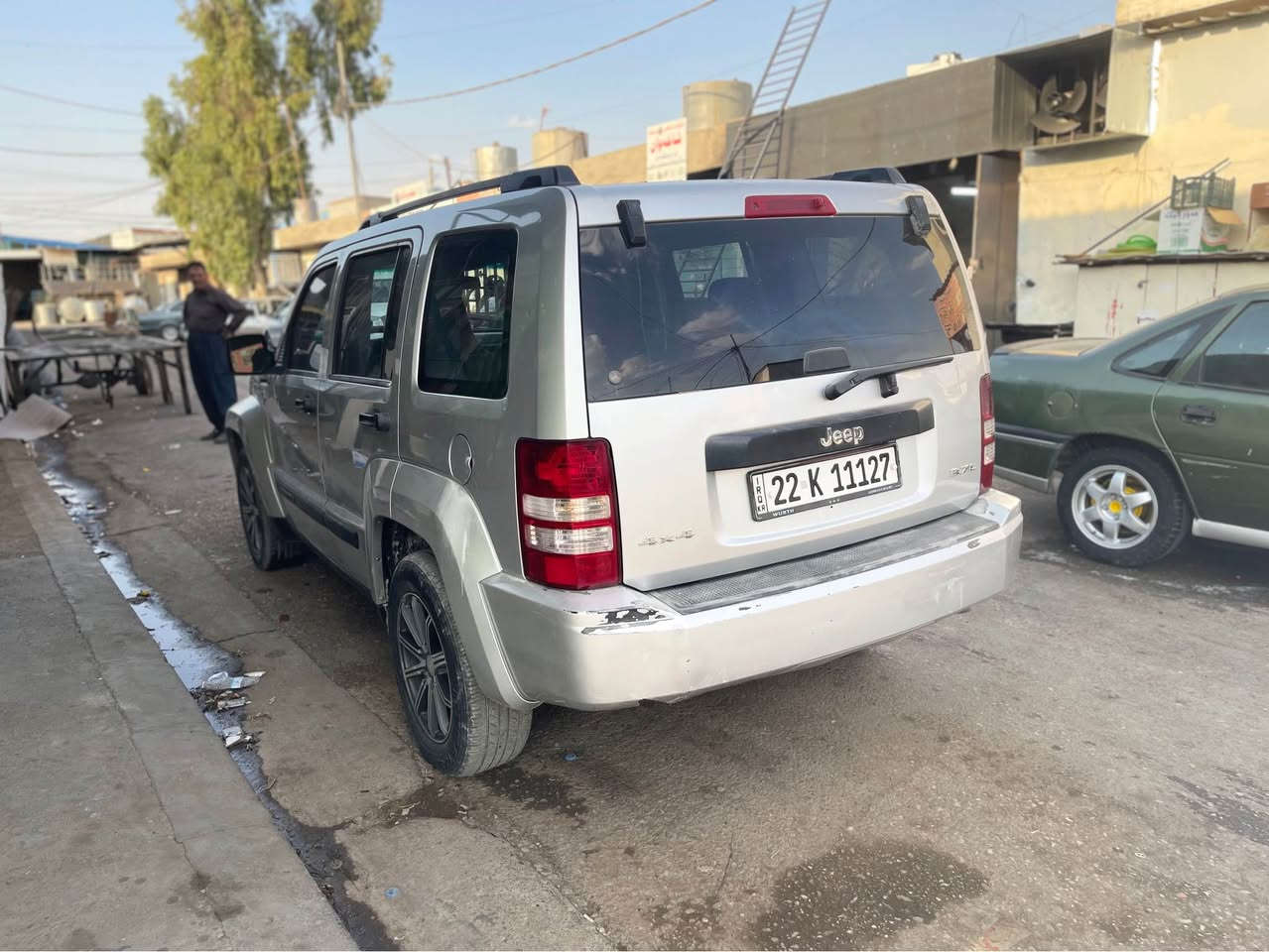 سلام علیکم بەناوی خودای گەورە جیب لیبەرتی مۆدیل 2008سەیرەکە زۆر خاوینە پیش و پشتی خاوینە فوول ماسەفات  گیر  مەکینە دەبل ئەکسل بەشەرت  لیدران وەرگەران پیش پشت بەشەرت سەنەوی 2025 بەناو کردن بەشەرت بۆ سەحر تەلافۆن بۆ ساحیب سەیارە بکەن شوین هەولیر دارەتوو  جوابی نامە نادریتەوە لەگەل ریزم 
ژ:م*********** أربيل, العراق
