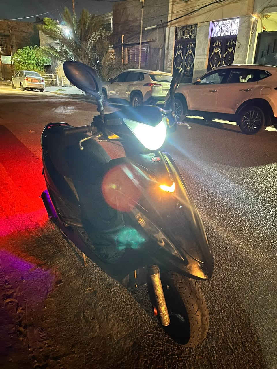 Kymco G4 دراجة كامكو جي فور للبيع
مكينة ناعمة ونضيفة 
دراجة شلعة ومعدل 
نگرة سلف بأي وقت هندر شغال 
كهربائيات كلها شغالة بگ لايت + لايت الوان عالي ناصي+ فدرالية + هورن 
دراجة مرتبة وكاملة ما ناقصة برغي لو ما اجة الدوام ما أبيعها 
المكان : نجف حي السلام 
السعر : 475 وبيها مجال 
رقم :  ***********
