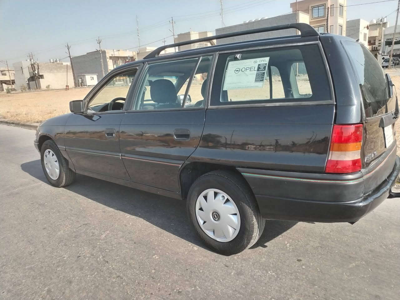 سلام عليكم استره ستيشن
موديل1993 كير ومحرك شرط مصبوغه عام جماليه بدون ضرر رقم بغداد الماني صاحبها بل موصل شرط التحويل طخم نضيف داخل نضيف سيارة جديده ماناقصها اي شي السعر48 وبيها مجال
رقم ***********
